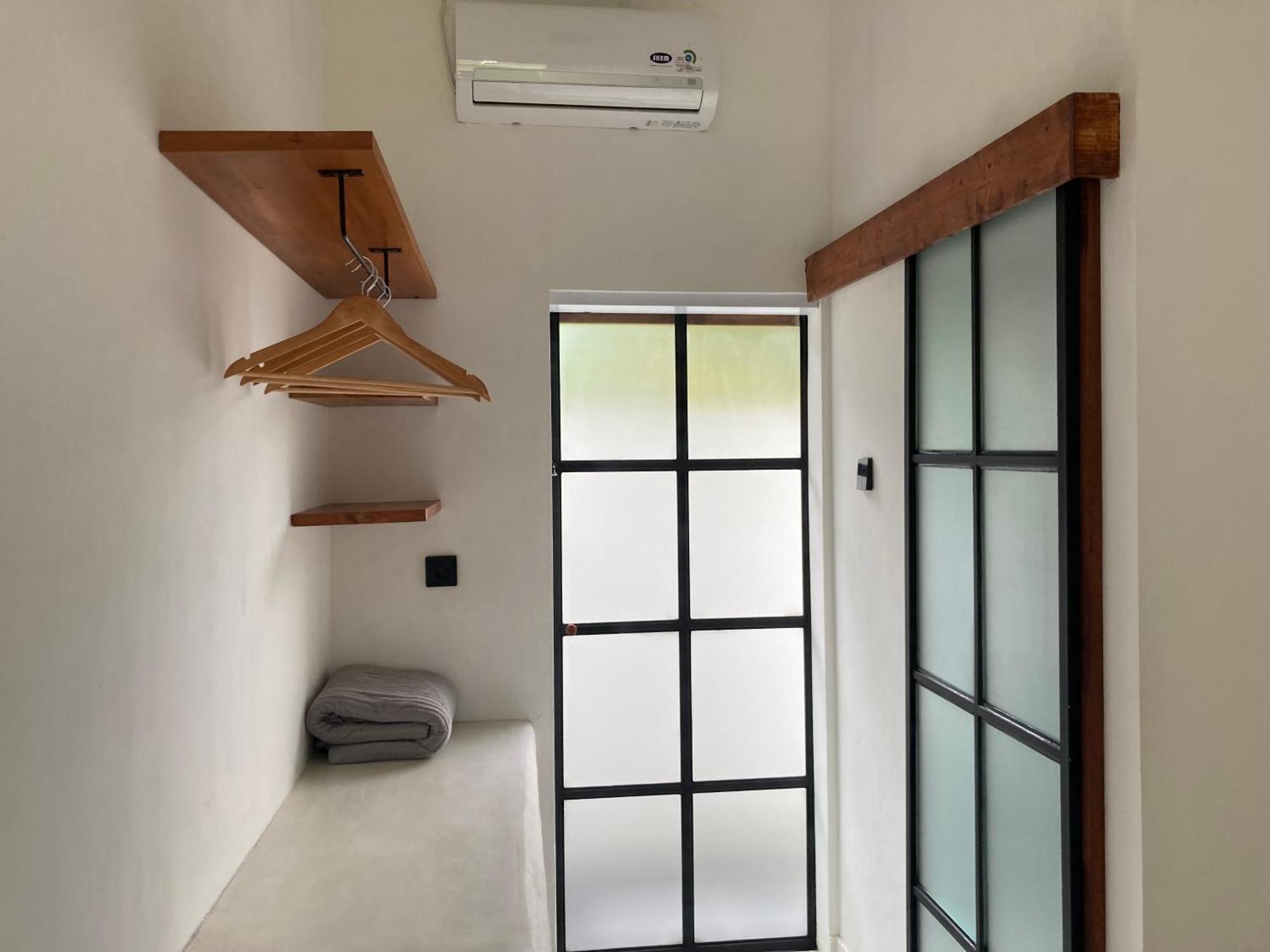 Rebels Point Hotel Jimbaran  Bilik gambar